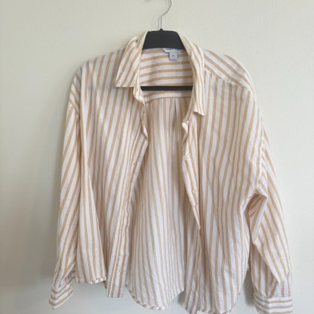 Old Navy Cropped Boyfriend Button-Up in Tan Stripes XL